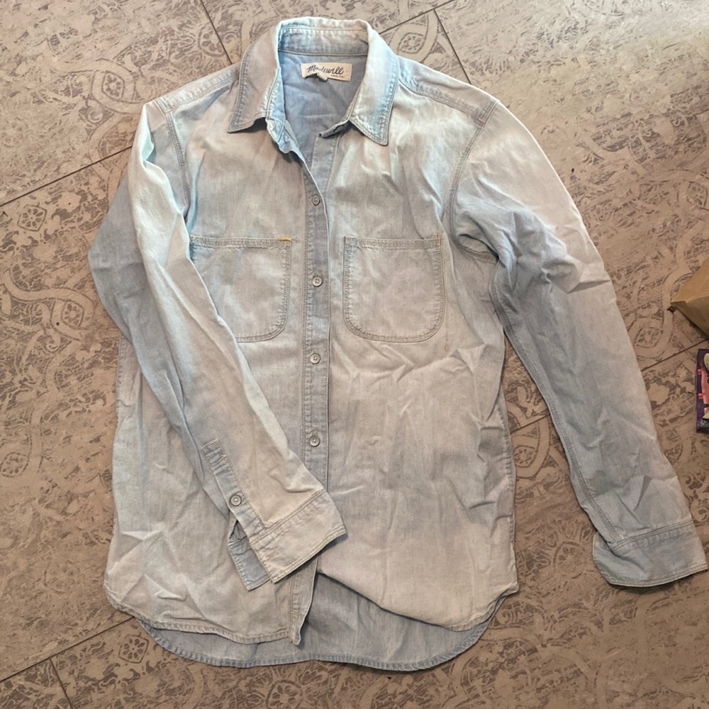 Madewell button down shirts size XS